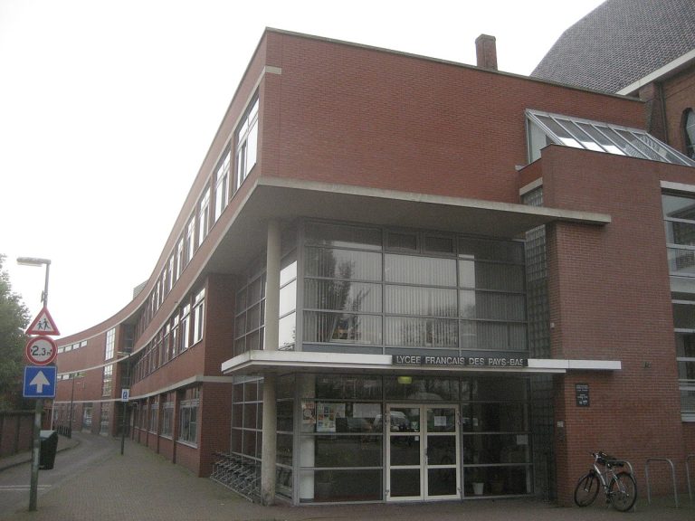 Journal scolaire : RETEX du lycée français Vincent Van Gogh aux Pays-Bas